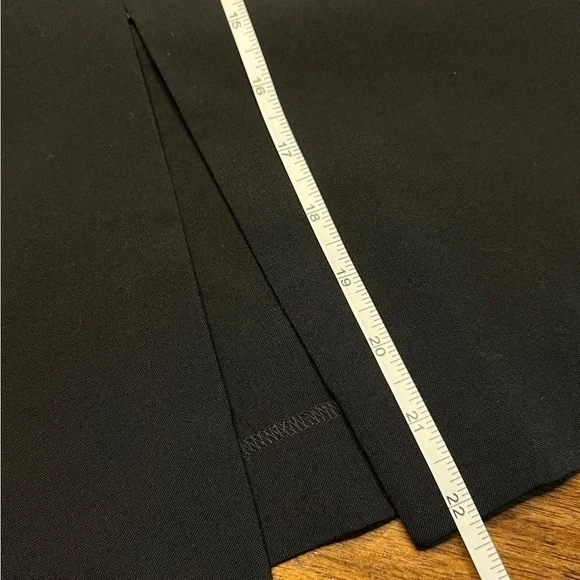 Victoria’s Secret Body By Victoria NWOT Pencil Skirt Black Women’s Size 4‎ - Picture 5 of 5